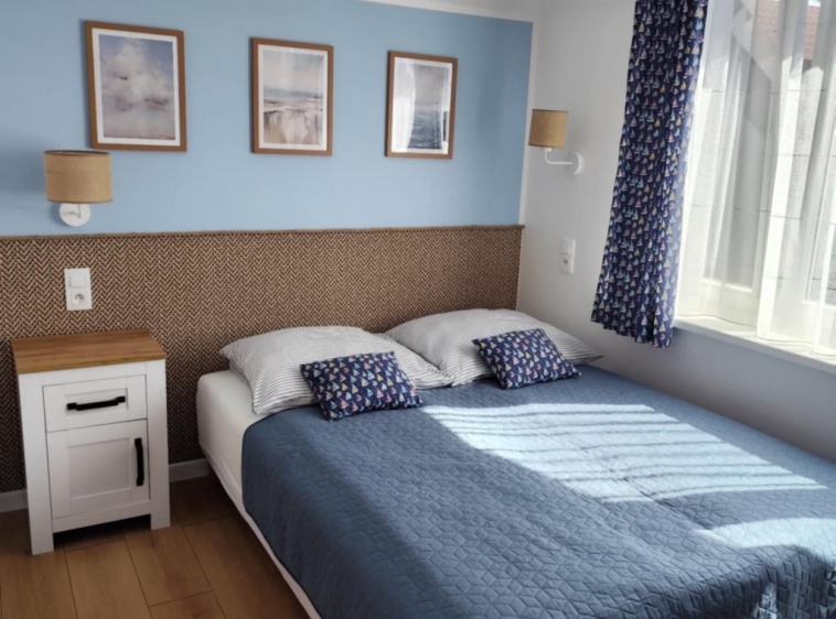 Szanta Pok&oacute;j 2-osobowy z prywatna łazienką